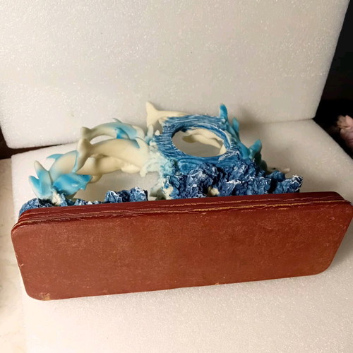 Vintage decorative wooden base with resin used