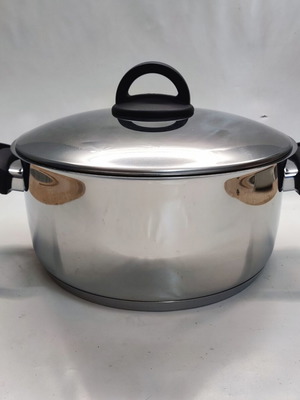 Pyramis Home Bliss Pot 24cm 5.2lt new