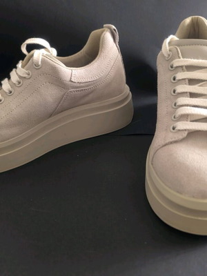 Zara Suede Sneakers new, beige, size 37