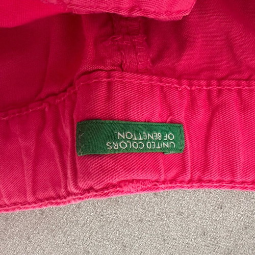 Benetton pink shorts like new for girl 5-6 years old