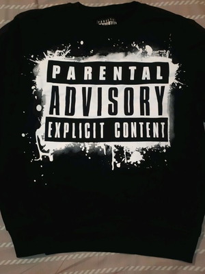 Long-sleeve sweatshirt Medium with Parental Advisory print like new, black