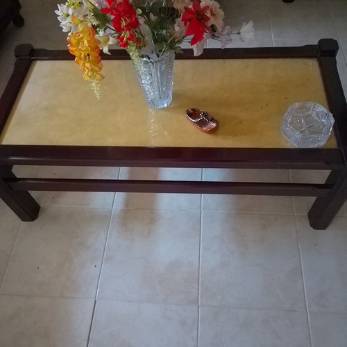 Coffee tables like new, set of two with marble and glass