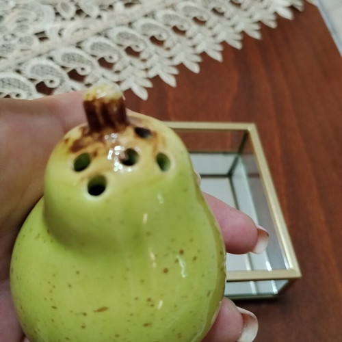 Vintage ceramic salt and pepper set pineapple and pear, like new
