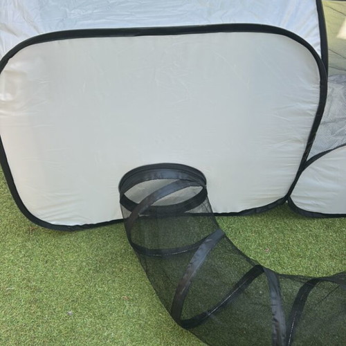 Large tunnel play tent for cats and small dogs