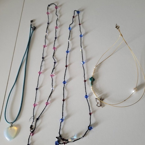 Necklaces like new, set of 4 with stones and cross
