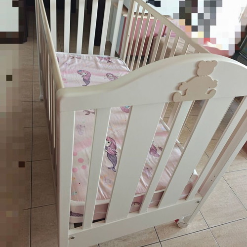 Baby cot, Italian solid wood, like new