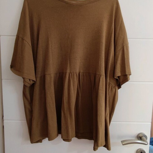Zara oversized T-shirt size M, like new, olive