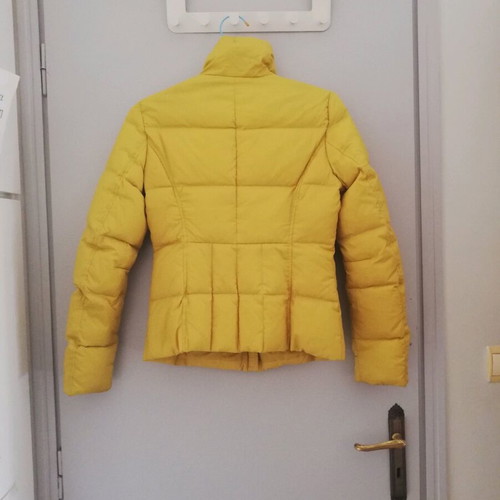 Benetton yellow down jacket like new size M