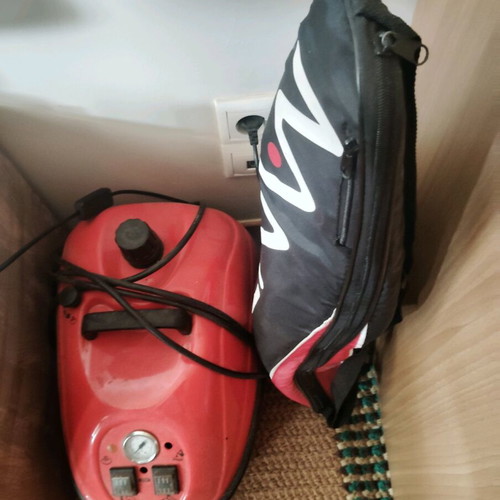 Electric cleaning vacuum used