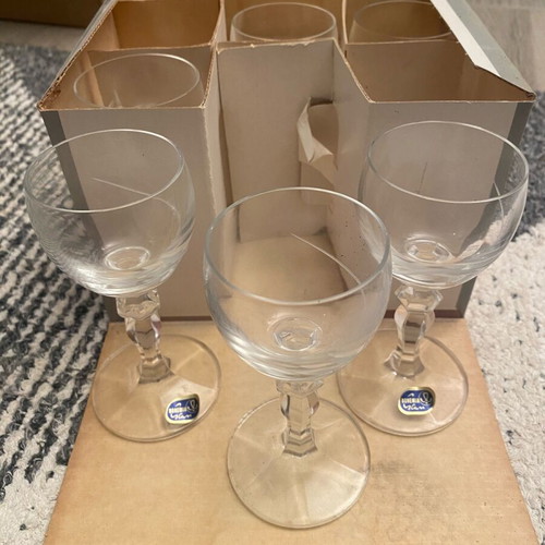 LR Lednicke Rovne Slovakia vintage crystal wine glasses set of 6, like new