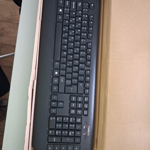 Wireless keyboard and mouse set new in packaging