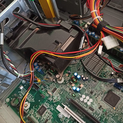 HP computer case used with power supply, RAM, processor, and DVD player