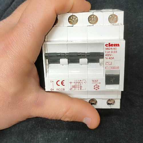 Three-phase relay 40 amp used