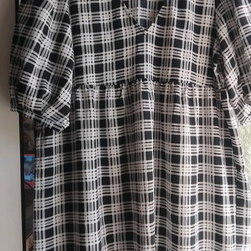 Checked long dress H&M like new, black and white, size L