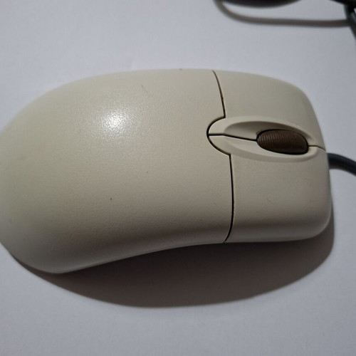 Microsoft Wheel Mouse Optical 1.1A used USB and PS/2 compatible