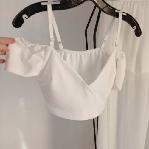 Women's set with blouse and skirt like new, white