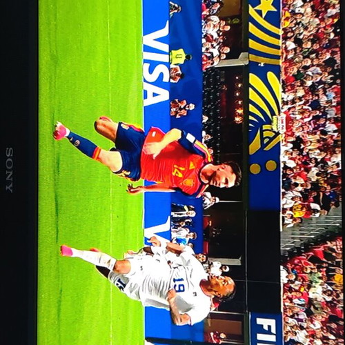 Sony Bravia 26" TV used with digital decoder