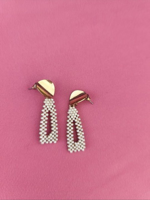 Earrings like new with decorative pearls, gold color