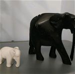 Ελέφαντας μαύρος καί άσπρος.
