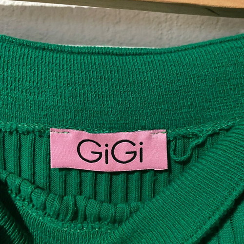 Maxi knitted skirt one size like new, green with buttons