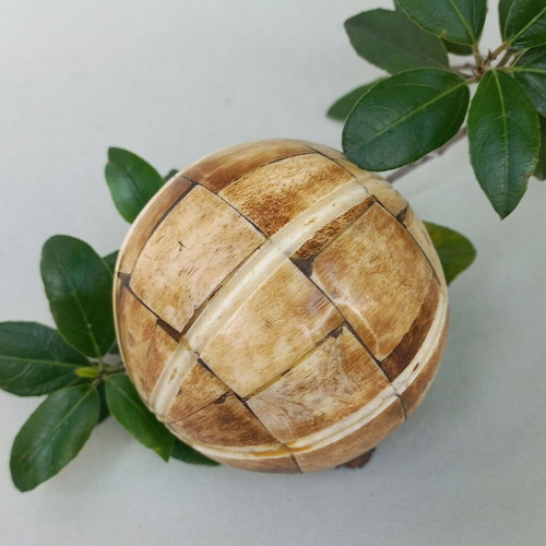 Ethnic vintage decorative spheres set, like new, handmade natural materials