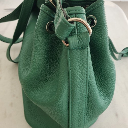 Pouch Bag shoulder type like new, green imitation leather