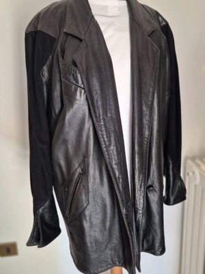 Δερμάτινο μπουφάν ημιπαλτό vintage μεταχειρισμένο, μαύρο