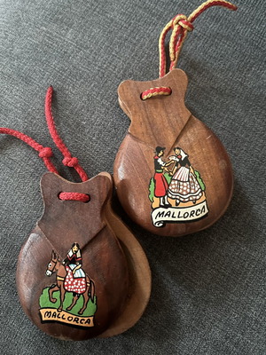 Spanish Castanets from Mallorca like new, wood, decorative