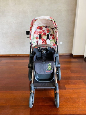Cybex Priam Spring Blossom Light stroller limited edition