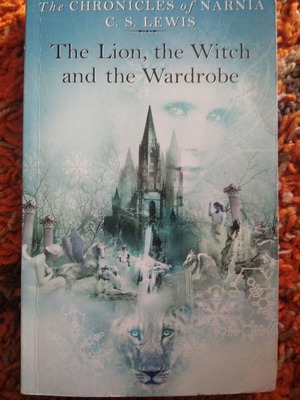 The Lion, the Witch and the Wardrobe book like new, English