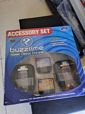Σετ αξεσουάρ Buzztime Home Trivia System, σφραγισμένο
