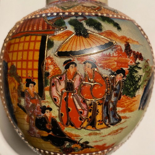 Vintage ceramic vase with lid Satsuma Moriage style new