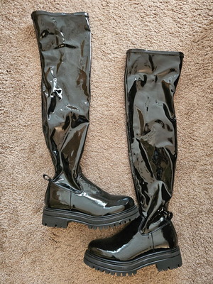 Sante Over The Knee Patent Leather Boots like new, size 38, black