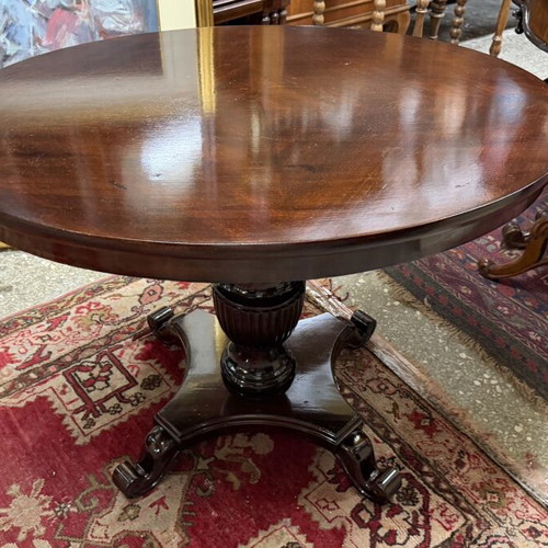 Oval antique table like new, 91x62 cm, height 68 cm