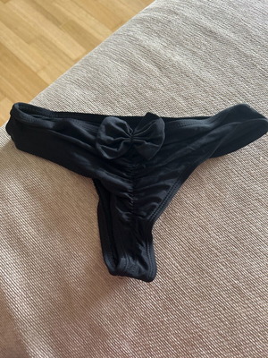 Swimsuit tanga with back bow S/M like new, black
