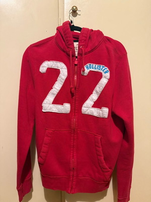 Hollister 22 Red Hoodie used, size L