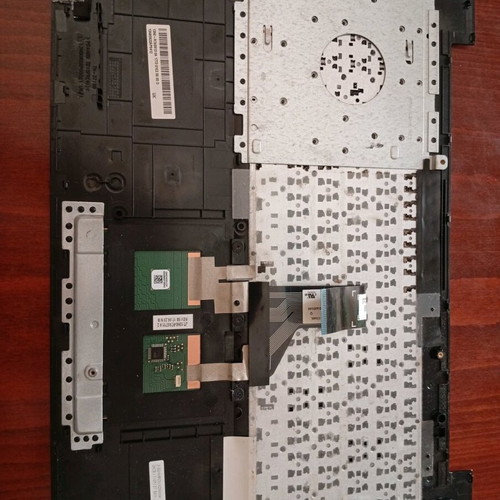 Asus X555Q laptop keyboard with touchpad used