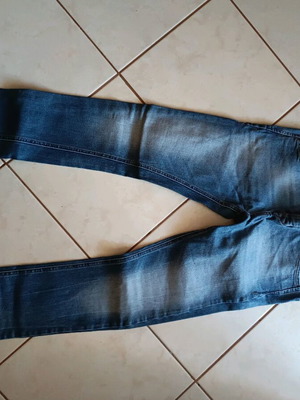 Ανδρικό jean Benetton slim low crotch μπλε σε άριστη κατάσταση, νούμερο 30