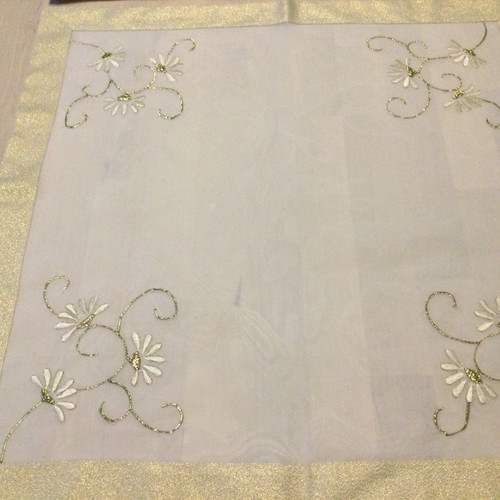 Set of 6 tablecloth squares and table runner semeni new