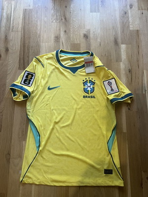 Brazil Jersey μέγεθος L καινούργιο επίσημο αντίγραφο