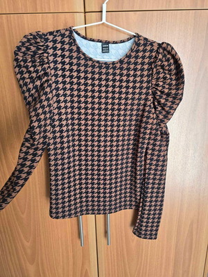 Shein blouse with puffed shoulders new, size M 38 10, black and brown