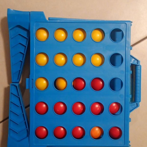 Hasbro Connect 4 Shots board game used, missing 3 balls