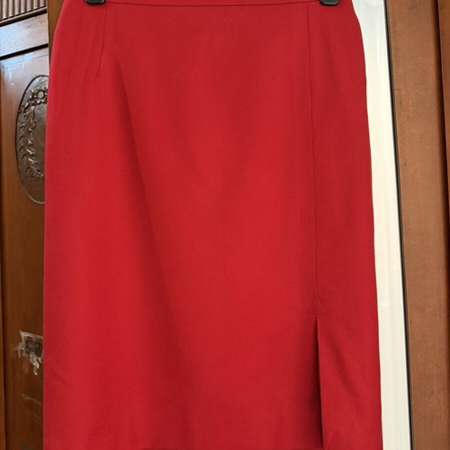 Wool skirt red, sizes M and L, like new, vintage