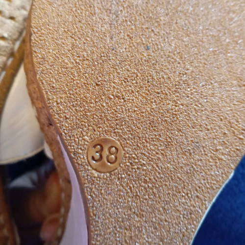Atema summer platforms size 38, new, white leather