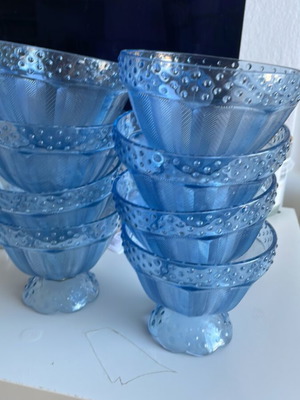 Plastic ice cream bowls set of 8, new
