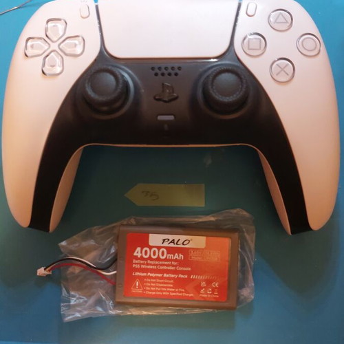 Ps5 controller with HALL Effect and new 4000mAh battery like new