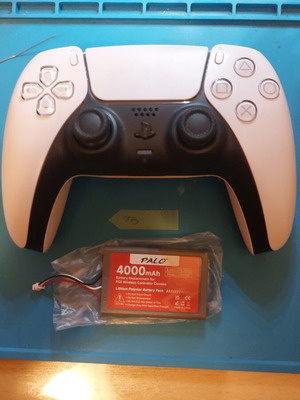 Ps5 controller with HALL Effect and new 4000mAh battery like new
