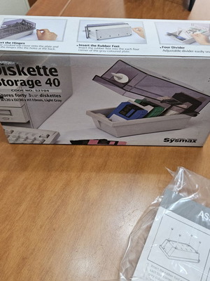 Diskette storage box for 3.5 inch floppy disks new