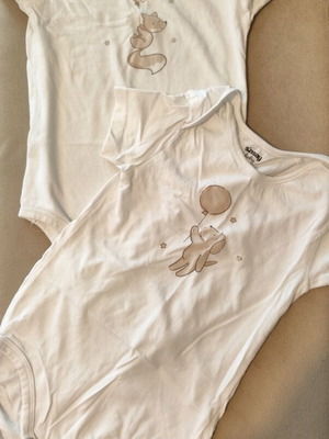 Baby bodysuits used, pack of 5, age 24-36 months