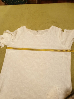 Boho Chic Ecru Tunic blouse with embroidery and lace details XL used